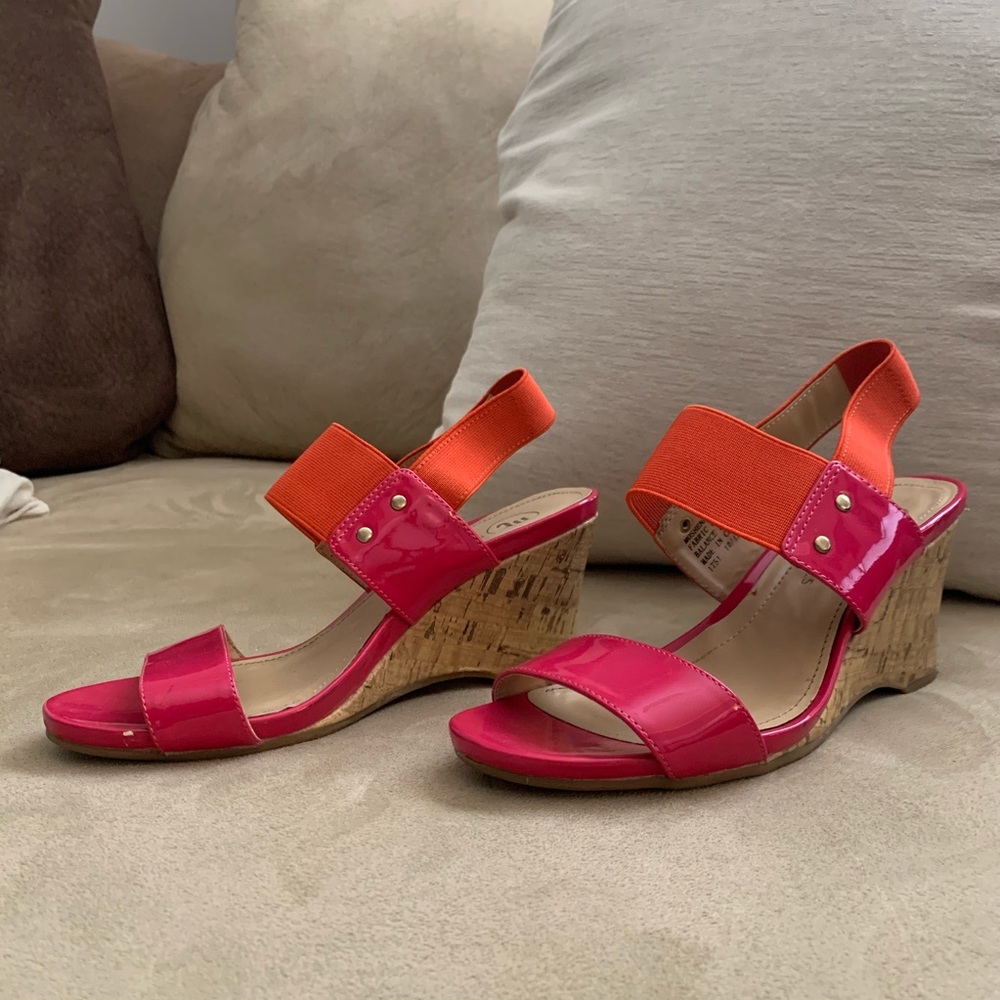 Colorful wedge sandals ❤️🧡